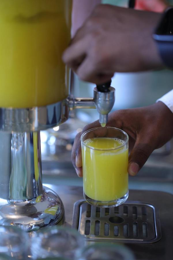 Hotel Issacs Residency Munnar Zewnętrze zdjęcie