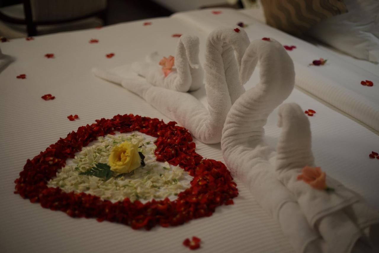 Hotel Issacs Residency Munnar Zewnętrze zdjęcie
